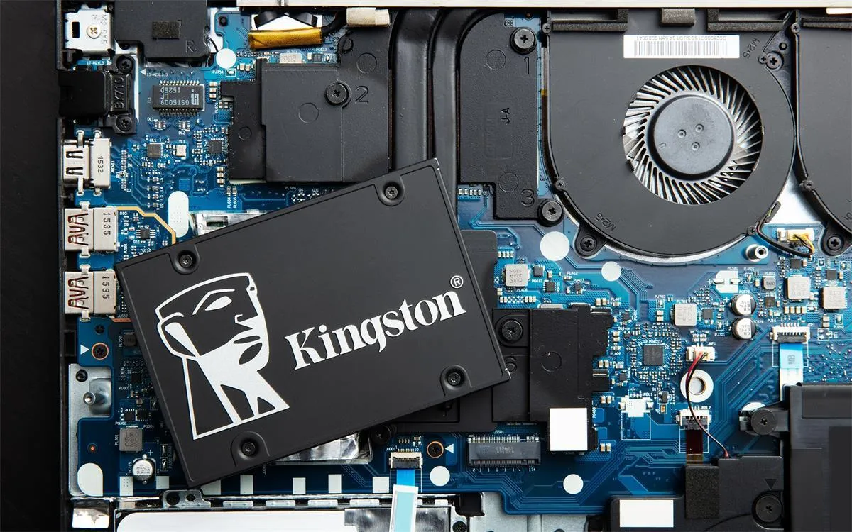 Твердотельный накопитель Kingston KC600 2TB 2,5" SATA SKC6002048G