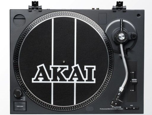 Виниловый проигрыватель Akai TTA05USB
