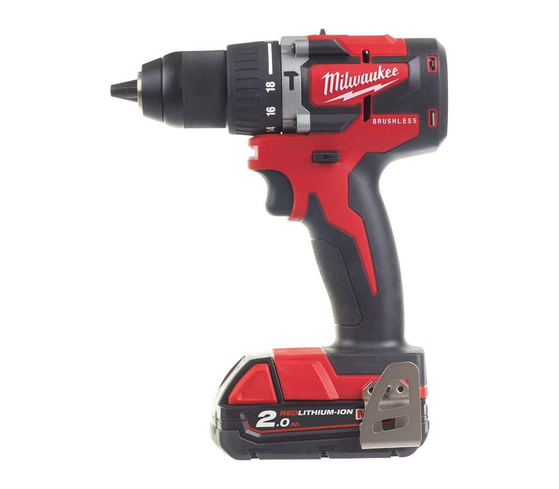 Аккумуляторная дрель-шуруповерт Milwaukee M18 CBLPD-202C 4933464320