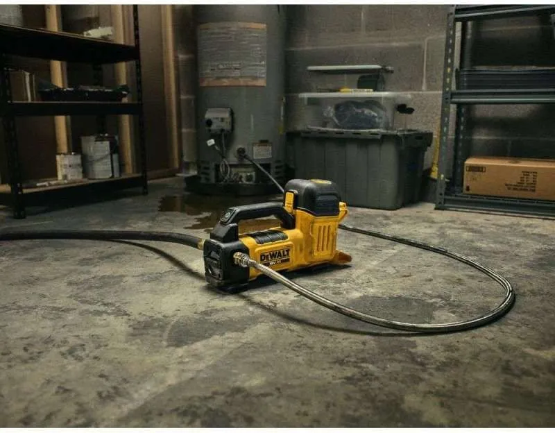 Аккумуляторный перекачивающий насос DeWalt DCE050N, без АКБ и ЗУ