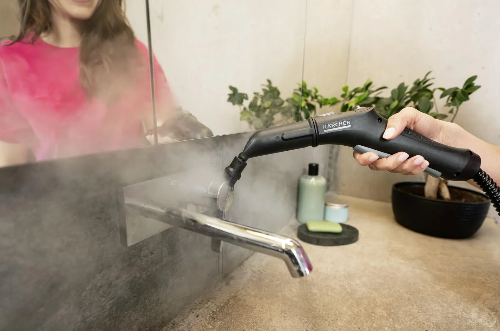 Пароочиститель KARCHER SC 4 Deluxe Iron 1.513-462.0