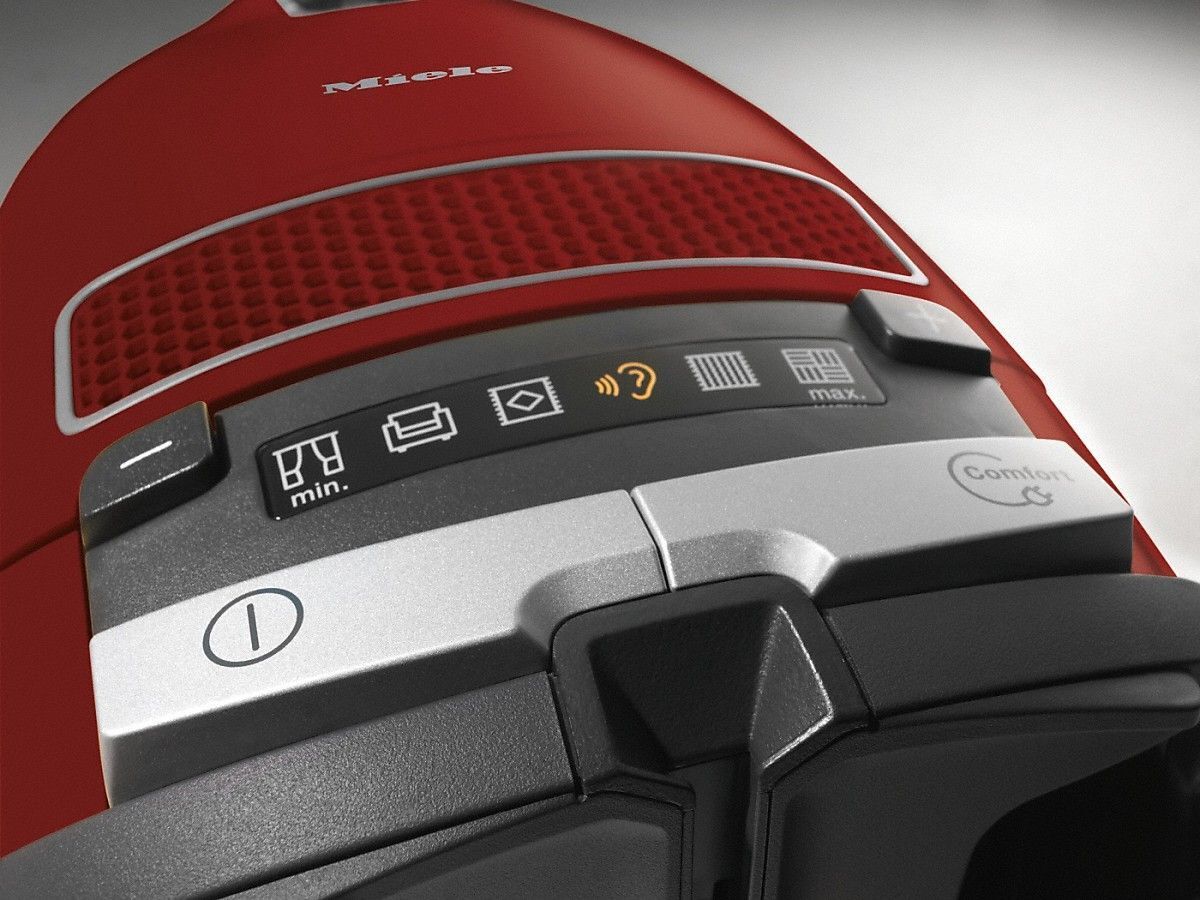 Пылесос Miele Complete C3 - SGDF5 Mango red