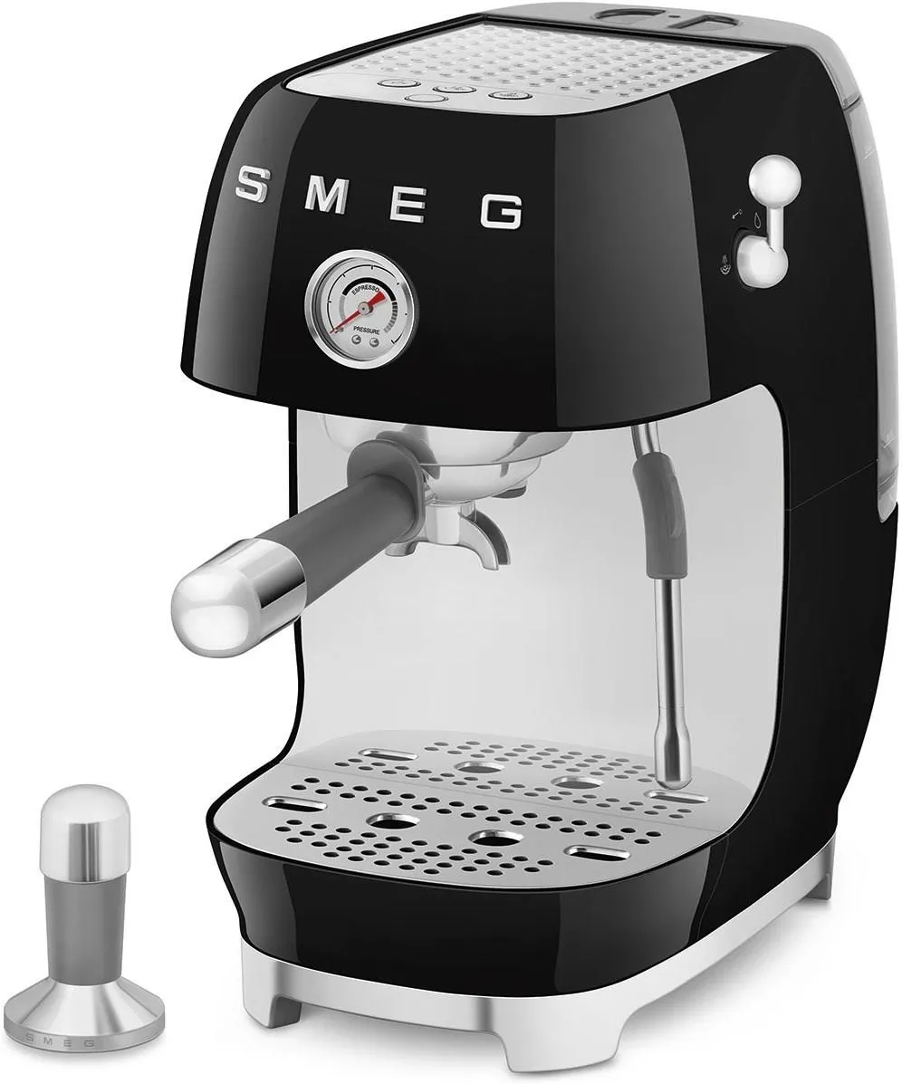 Кофемашина Smeg ECF03, черная