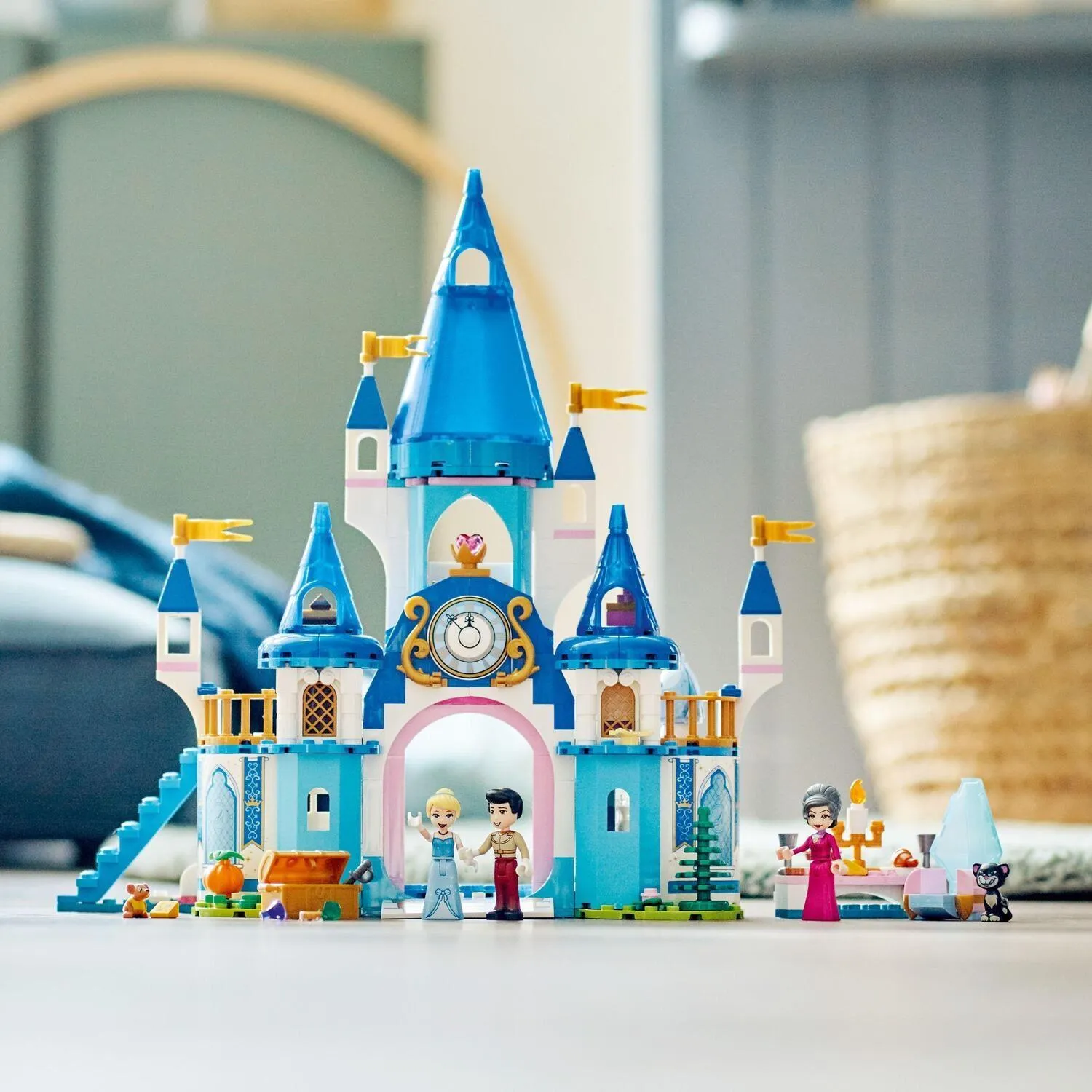 Конструктор LEGO Disney Princess 43206 Замок Золушки и Прекрасного принца