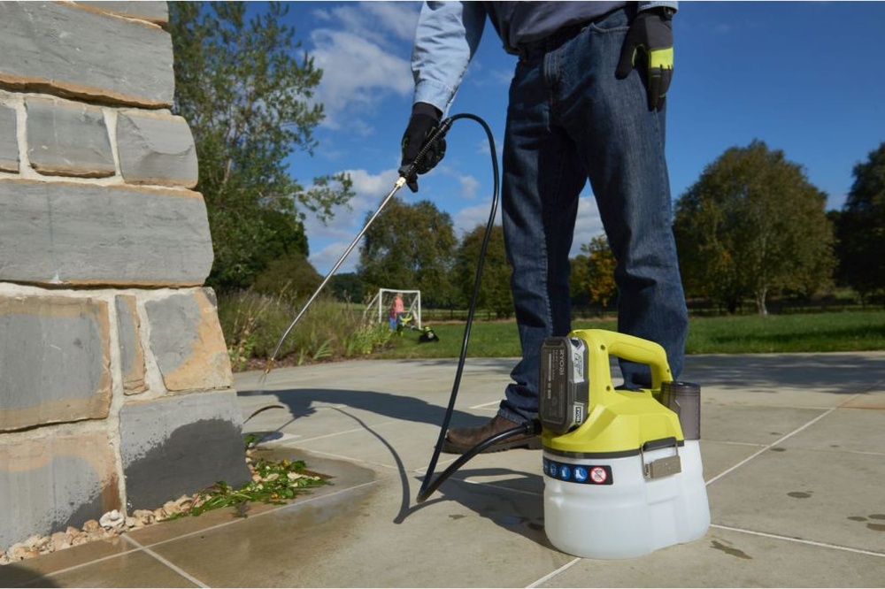 Аккумуляторный опрыскиватель RYOBI OWS1880