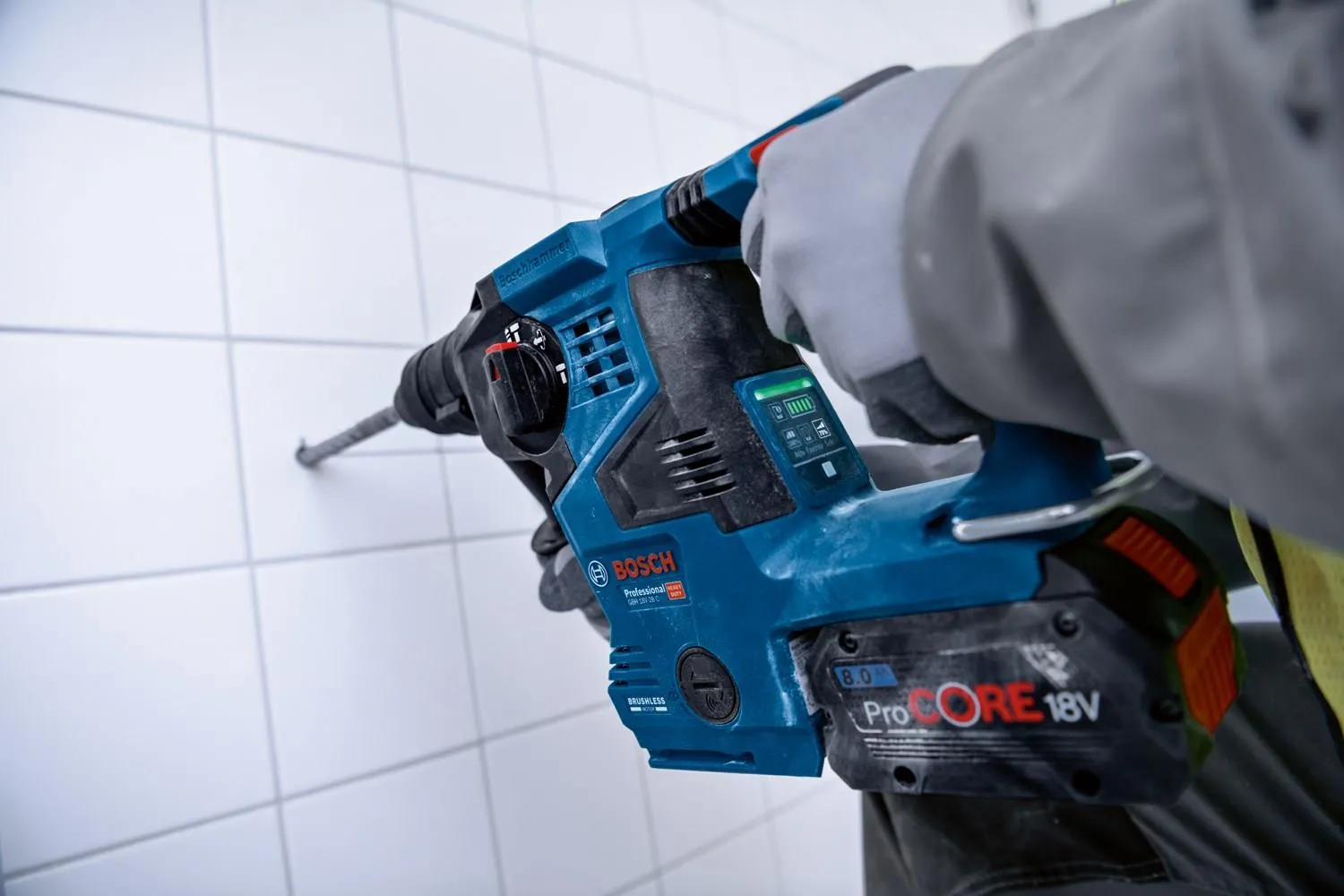 Аккумуляторный перфоратор Bosch GBH 18V-28 C Professional 0611920000