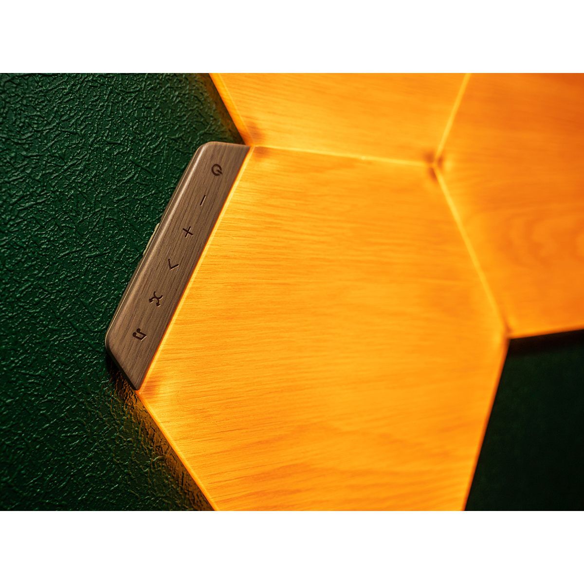 Светодиодная панель nanoleaf Elements Starter Kit NL52-K-3002HB-13PK (13 панелей)