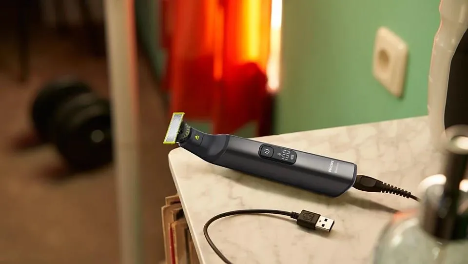 Триммер для бороды и усов Philips OneBlade Pro QP6652/35