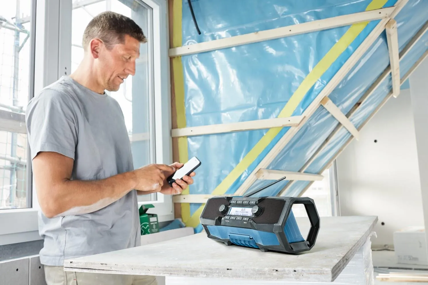 Радиоприёмник Bosch GPB 18V-2 SC Professional 06014A3100