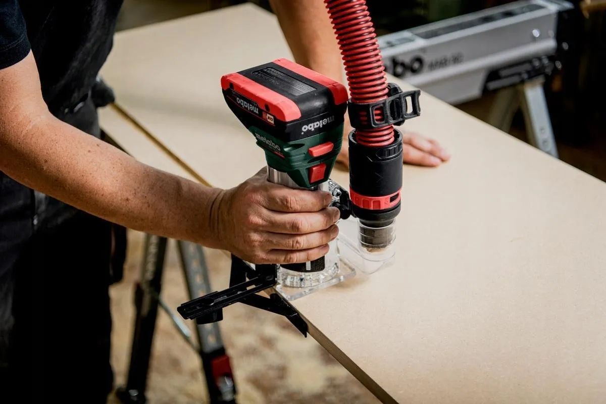 Фрезер аккумуляторный Metabo FMV 18 LTX BL 8 601742840 в кейсе metaBOX 145, без АКБ и ЗУ