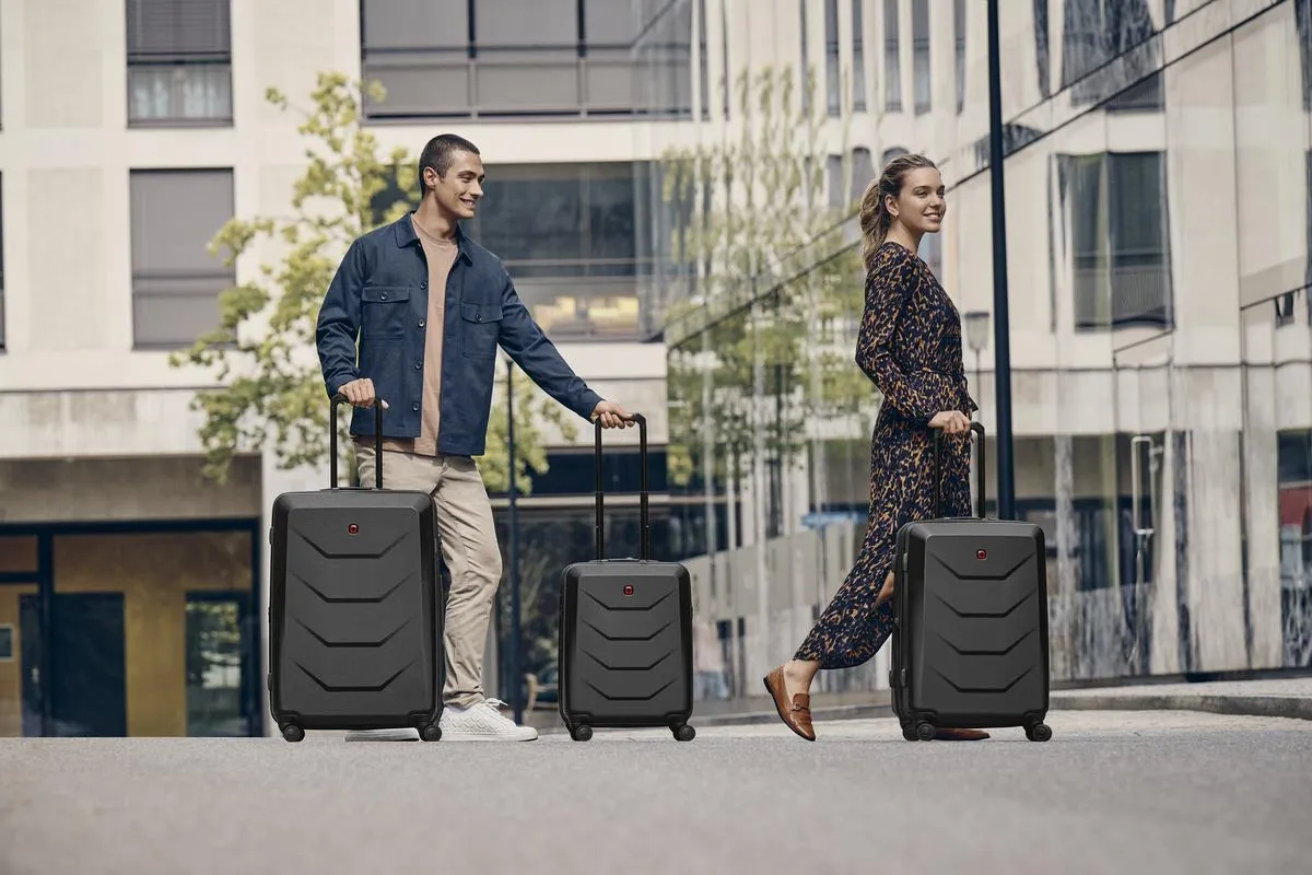 Чемодан Wenger Prymo Carry-On 55 см черный