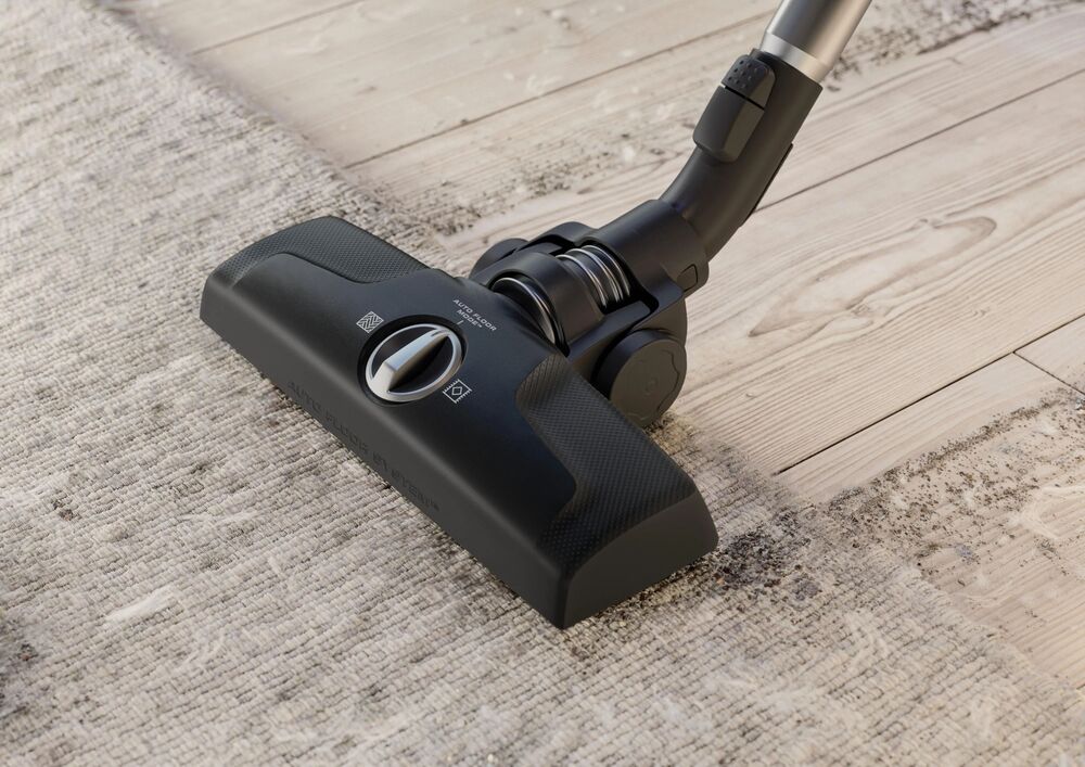 Пылесос Electrolux Clean 600 EB61CWPTD