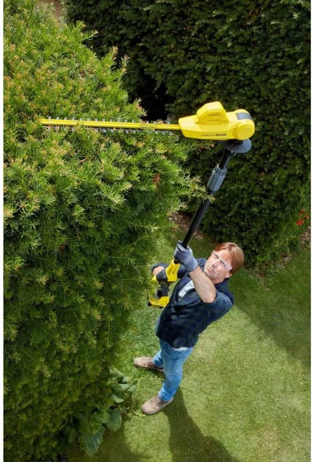 Аккумуляторный кусторез Stanley SFMCPH845B
