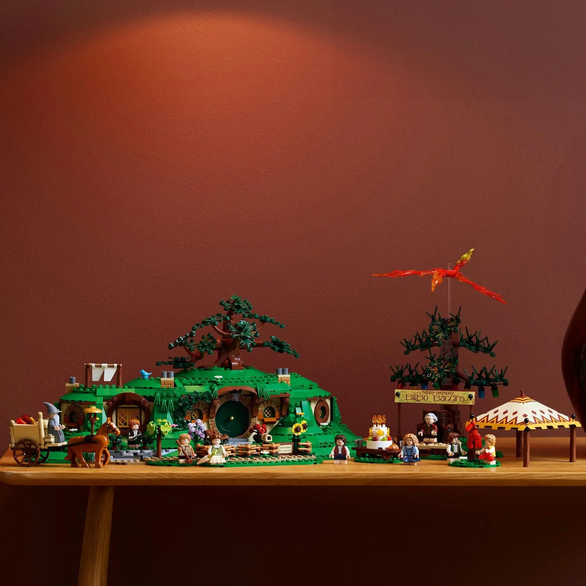 Конструктор LEGO Icons 10354 Властелин колец: Шир