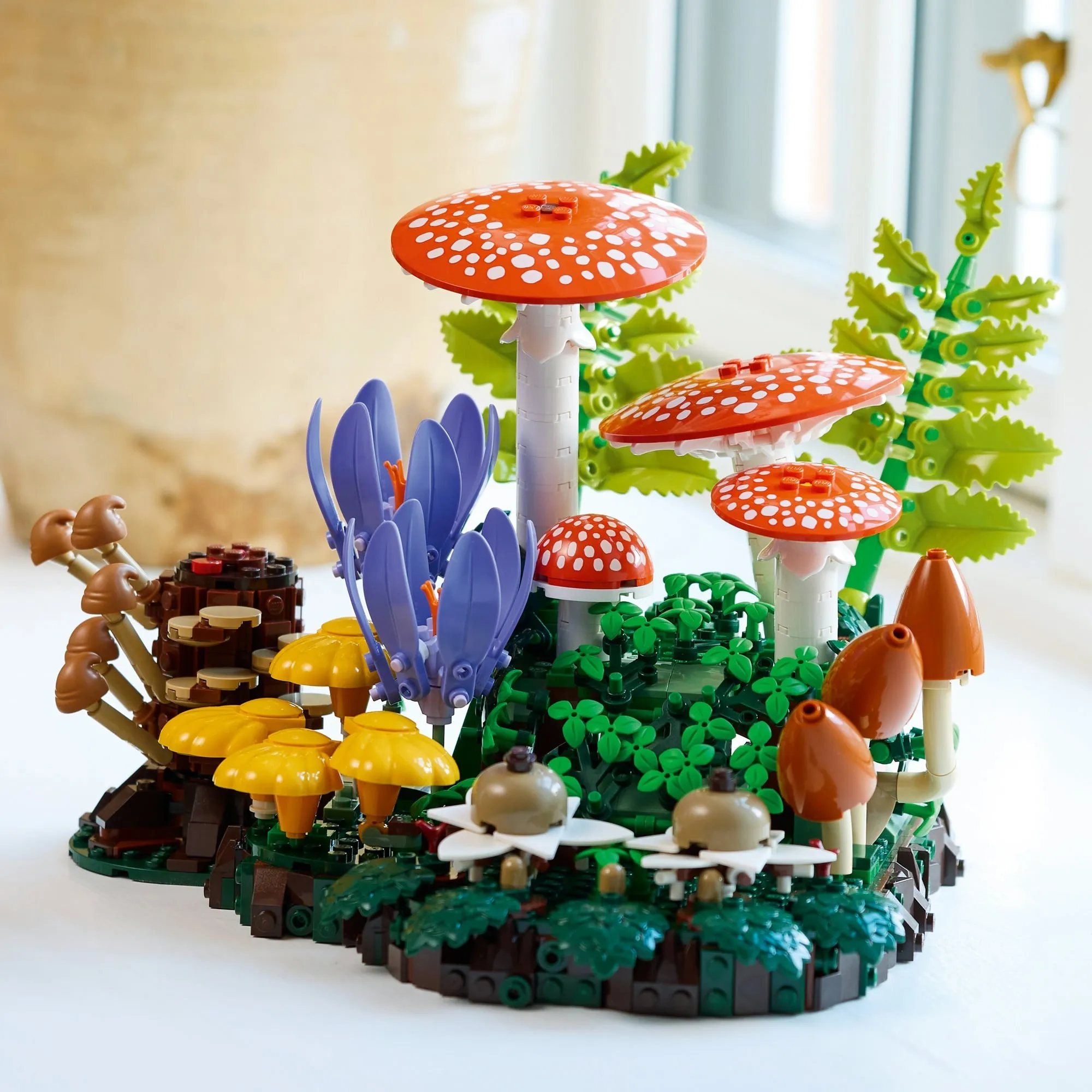 Конструктор LEGO Botanicals 11505 Лесные грибы