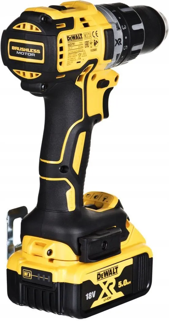 Комбинированный набор DeWalt DCK268P2T