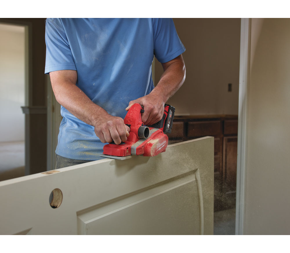 Аккумуляторный рубанок Milwaukee M18 BP-0 4933451114