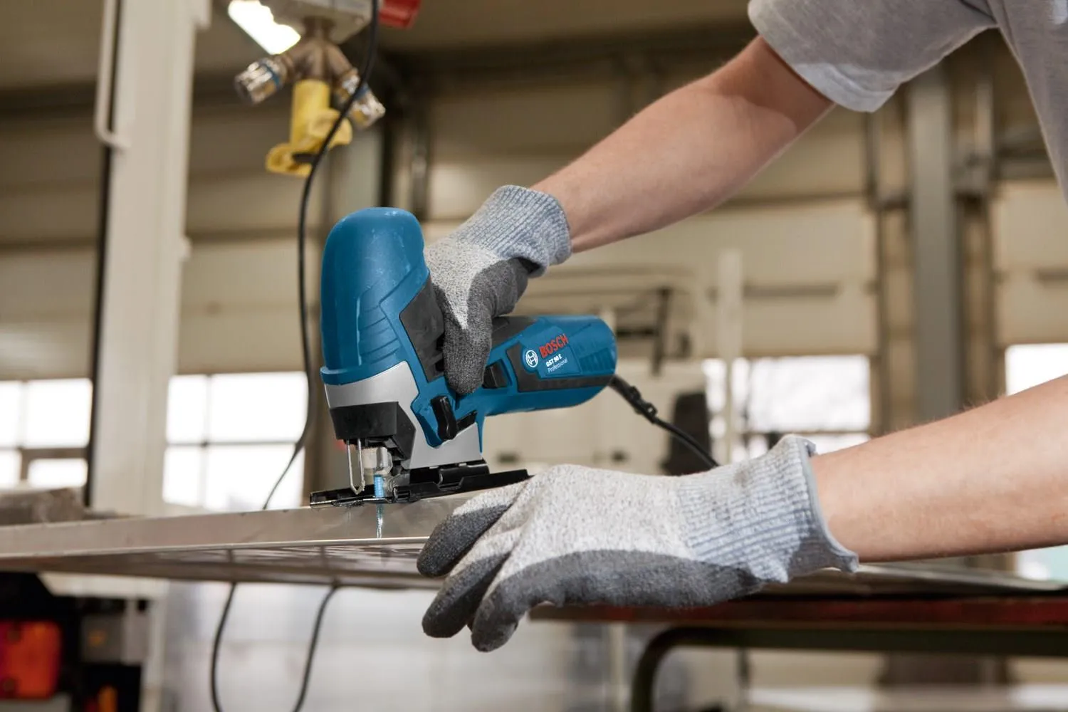 Лобзик Bosch GST 90 E Professional 060158G000