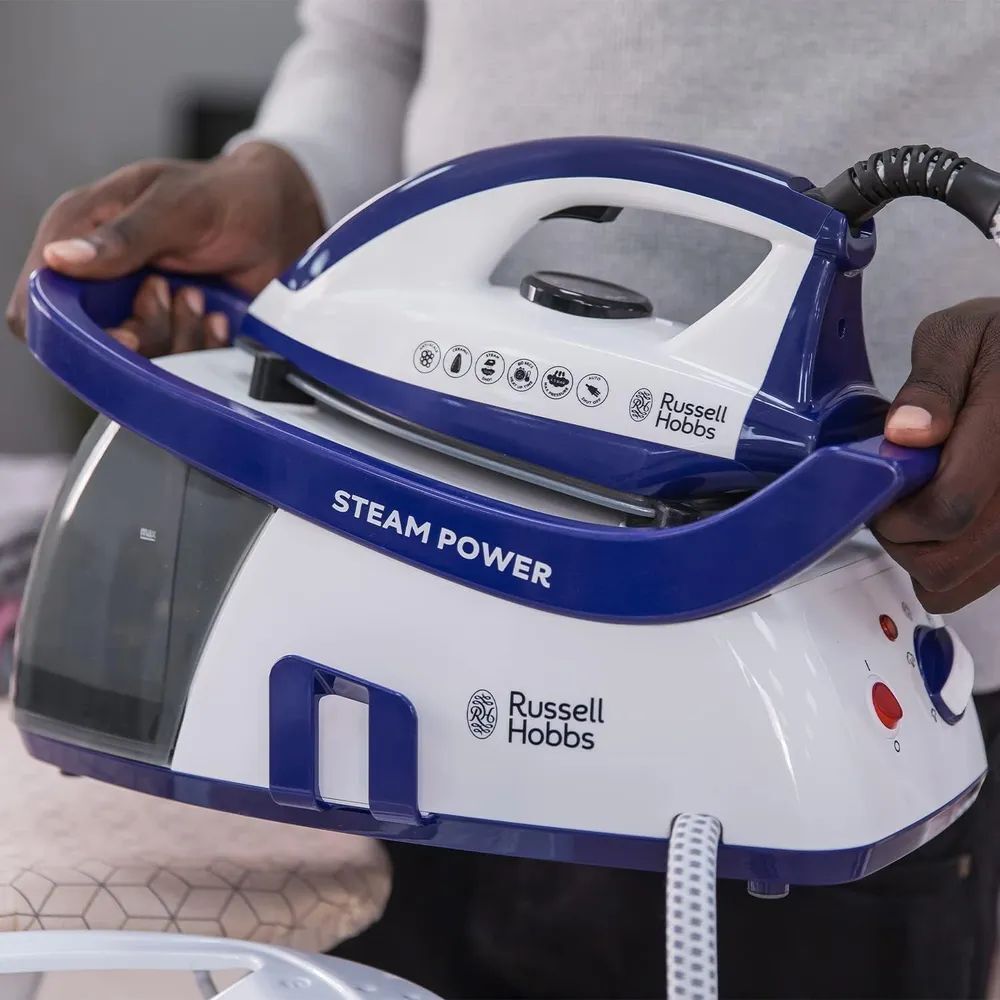 Утюг с парогенератором Russell Hobbs 24440 Series 3 (фиолетово-белый)