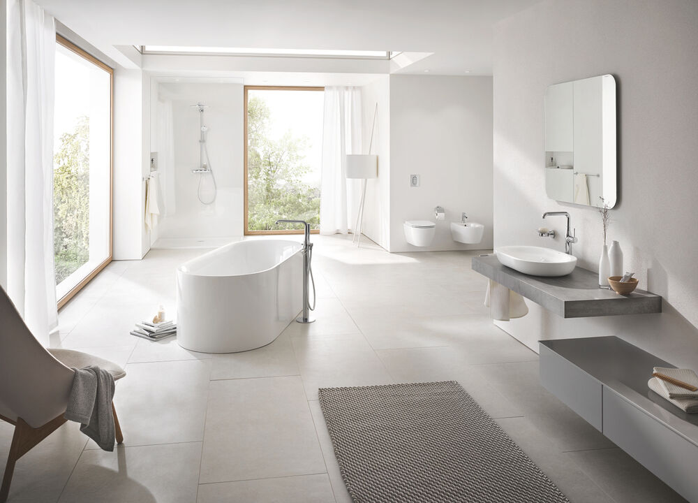 Смеситель для раковины (умывальника) Grohe Essence+ 32901001 серебристый