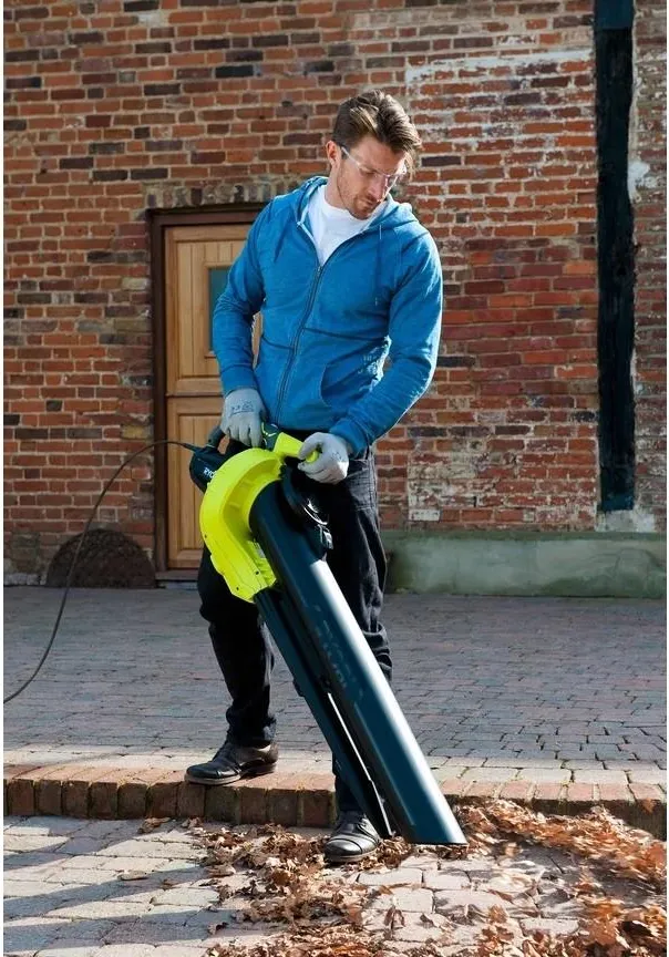 Аккумуляторная воздуходувка RYOBI RBY3000CESV