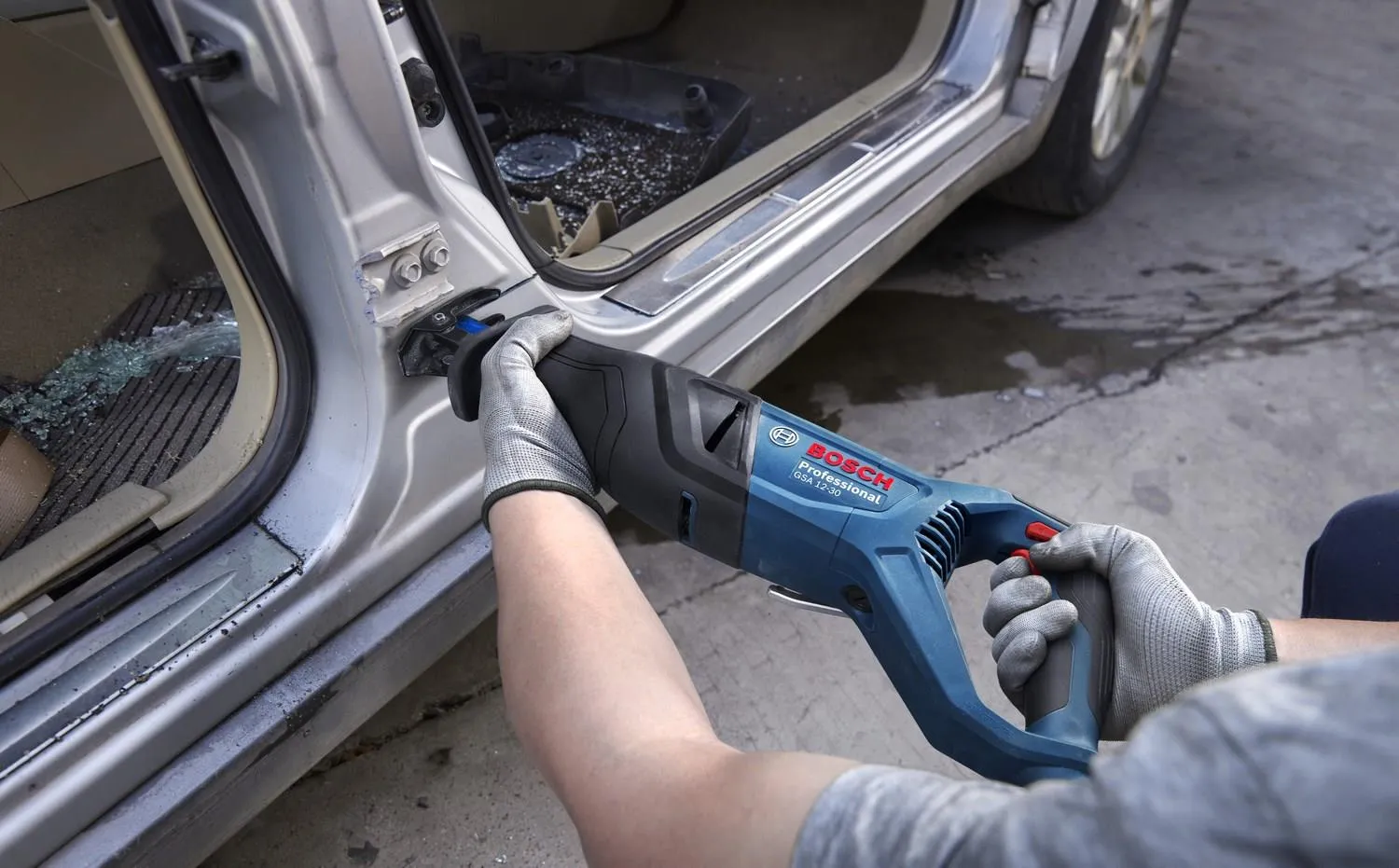 Электрическая пила Bosch GSA 12-30 Professional 06016C7000