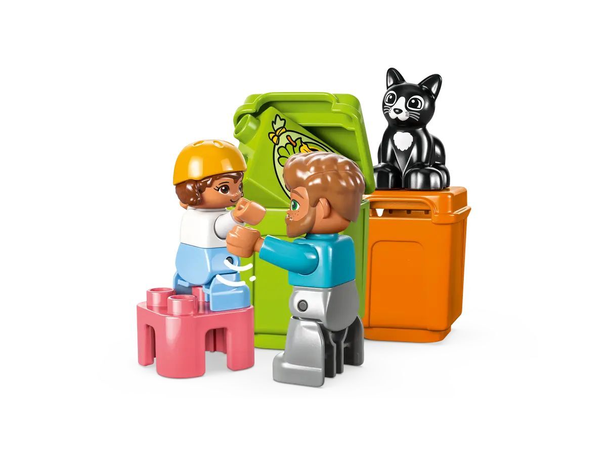 Конструктор LEGO DUPLO Town 10994 Семейный дом 3 в 1
