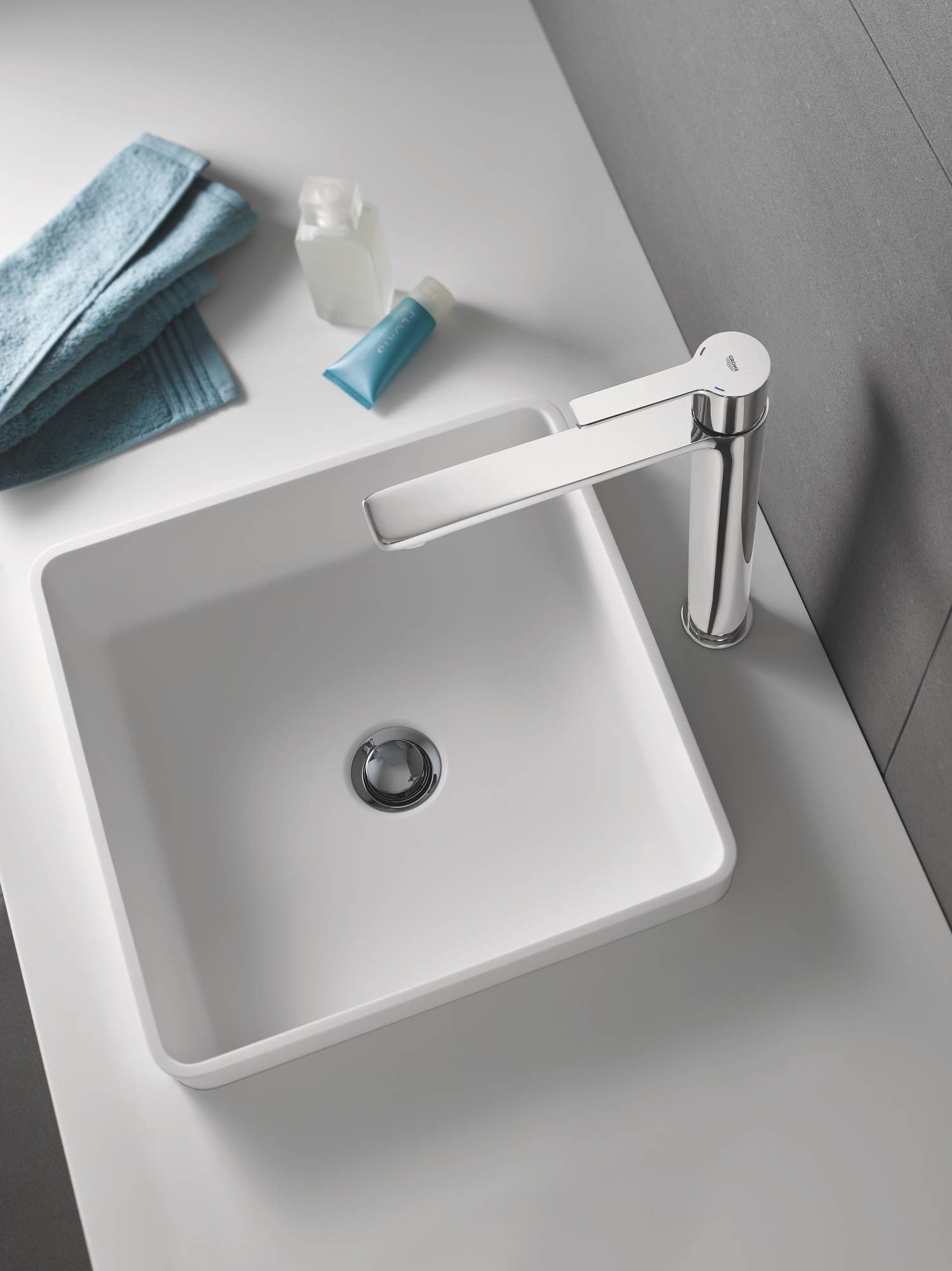 Смеситель для раковины (умывальника) Grohe Lineare 23405001