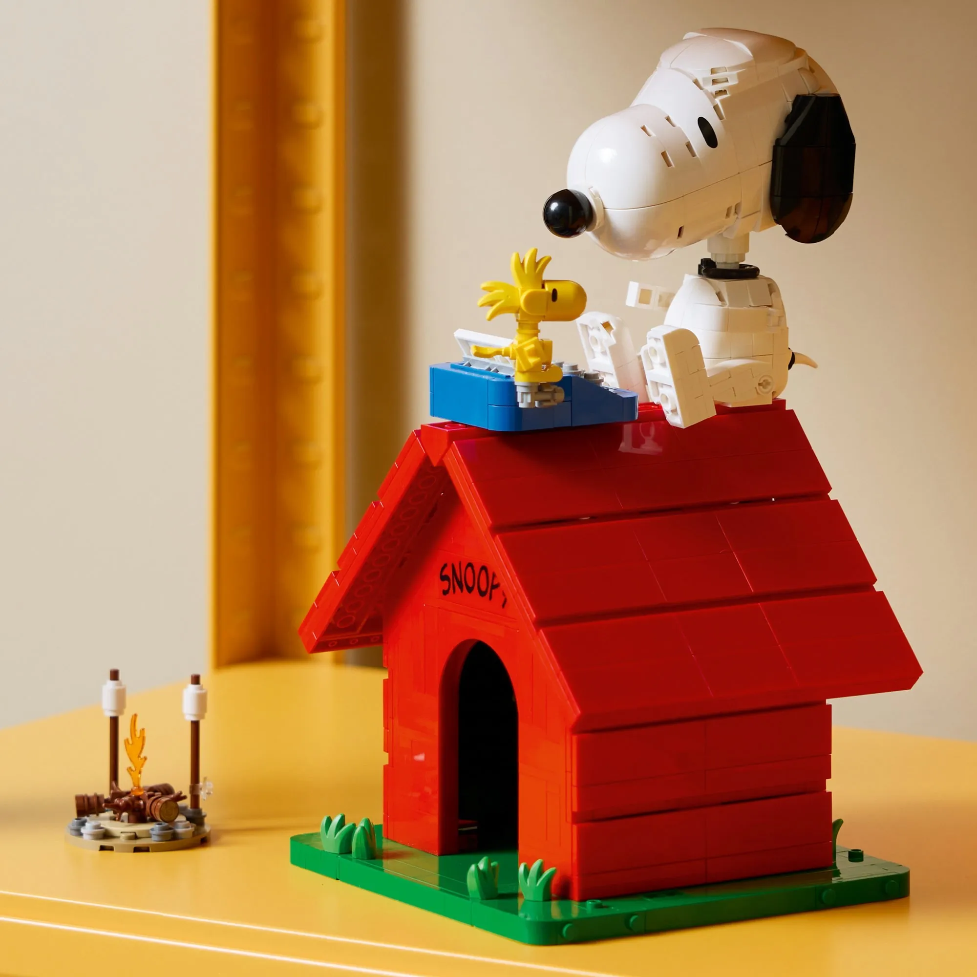 Конструктор LEGO Ideas 21368 Арахис: Будка Снупи