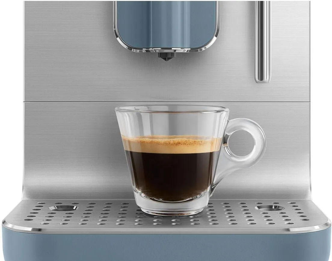 Кофемашина Smeg BCC12, цвет Storm Blue