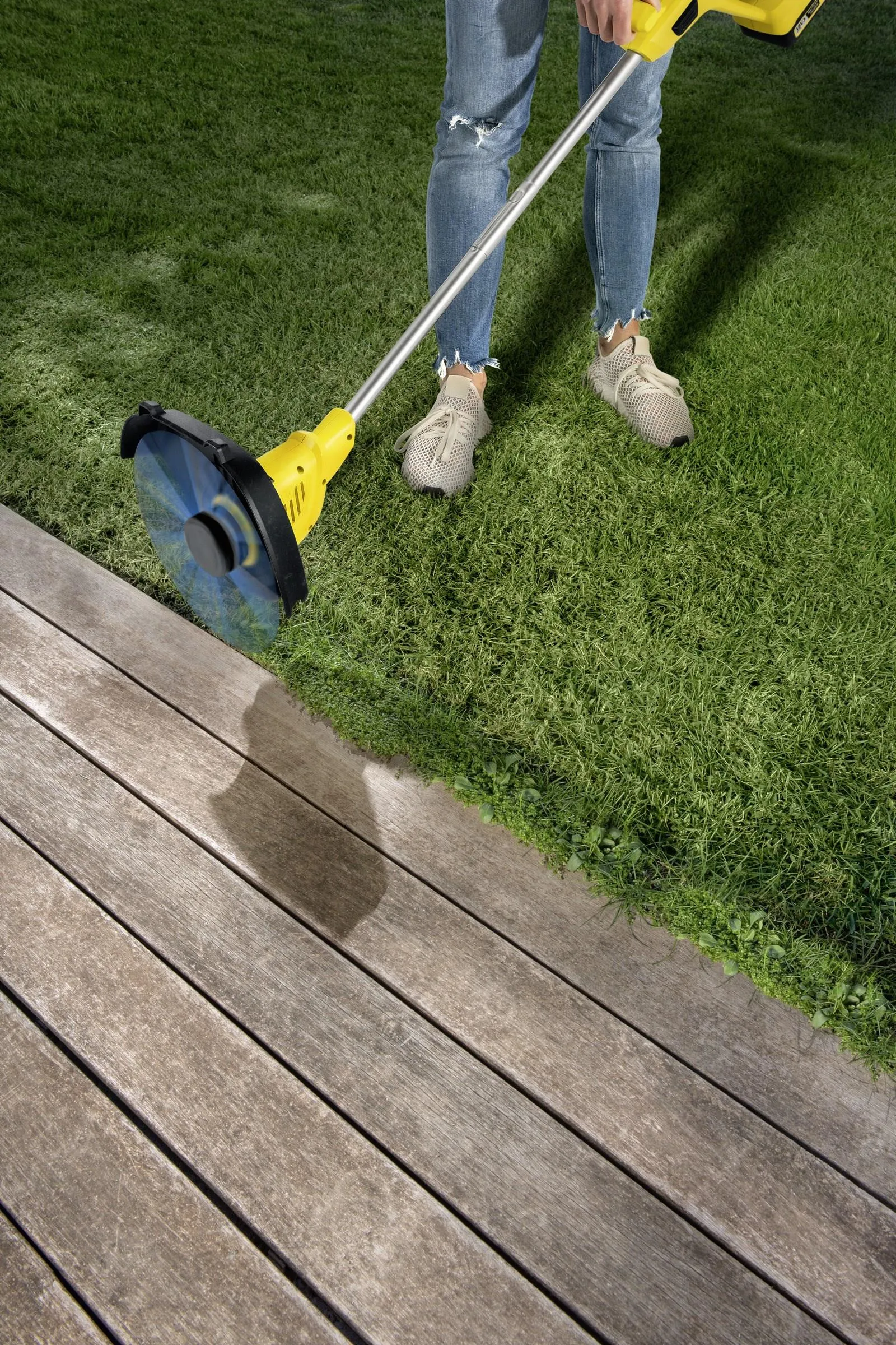 Аккумуляторный триммер KARCHER LTR 18-25 1.444-300.0
