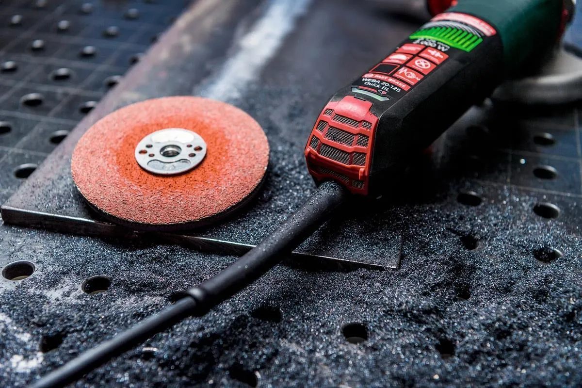 Угловая шлифмашина сетевого питания Metabo WEVBA 20-125