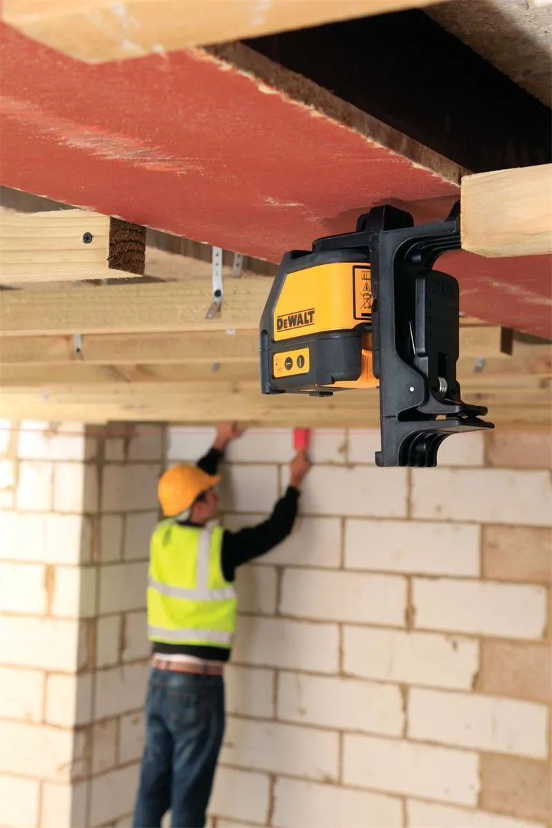 Лазерный нивелир DeWalt DW088KD, с детектором излучения (в комплекте)