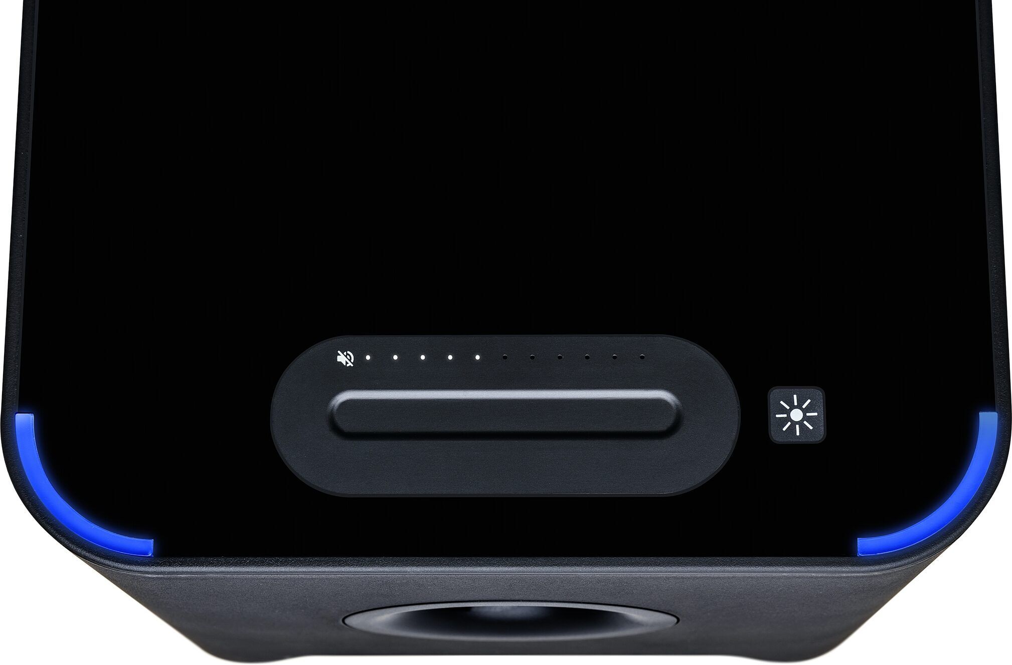 Фазоинверторный сабвуфер MACKIE CR6S-X