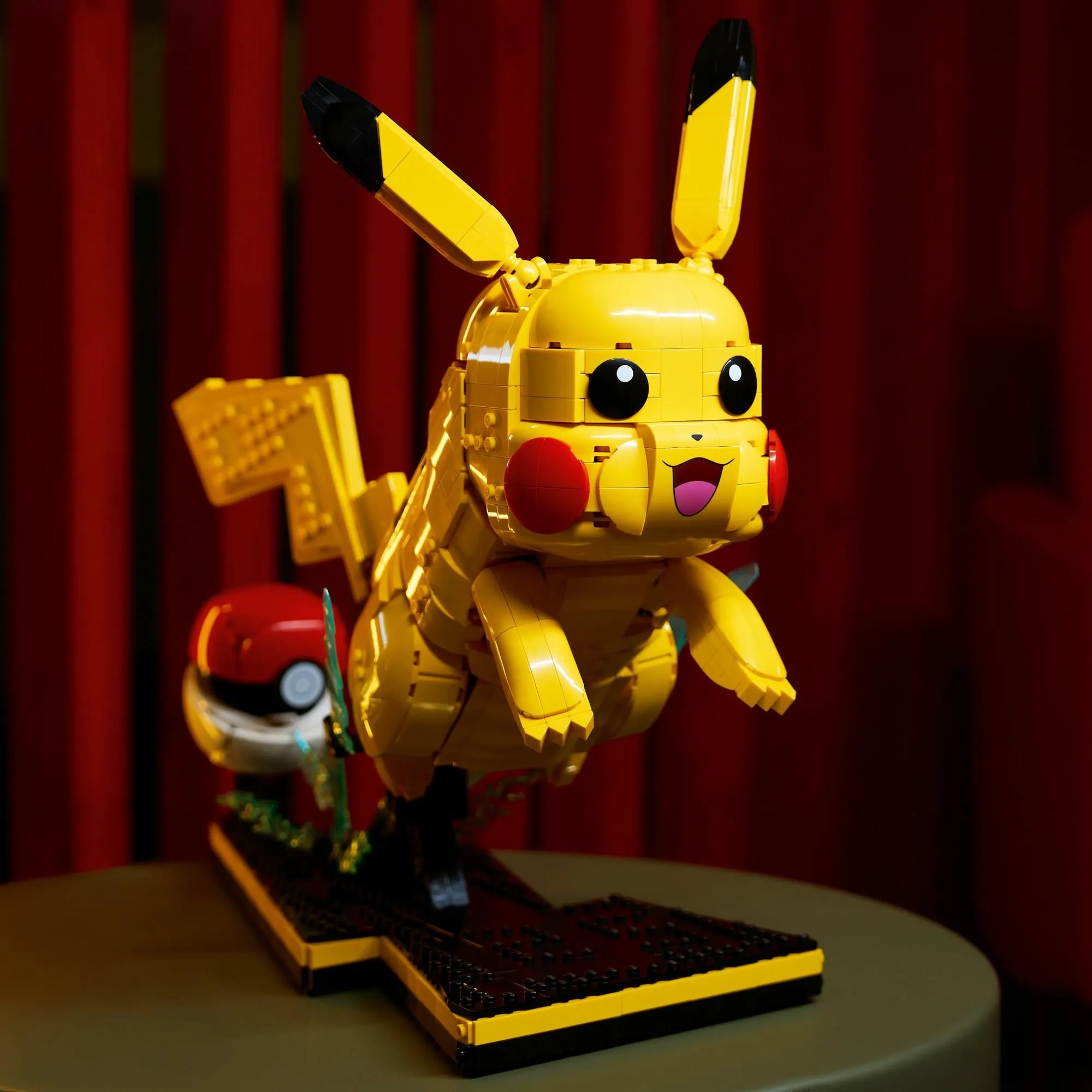 Конструктор LEGO Pokémon 72152 Пикачу и Покеболл