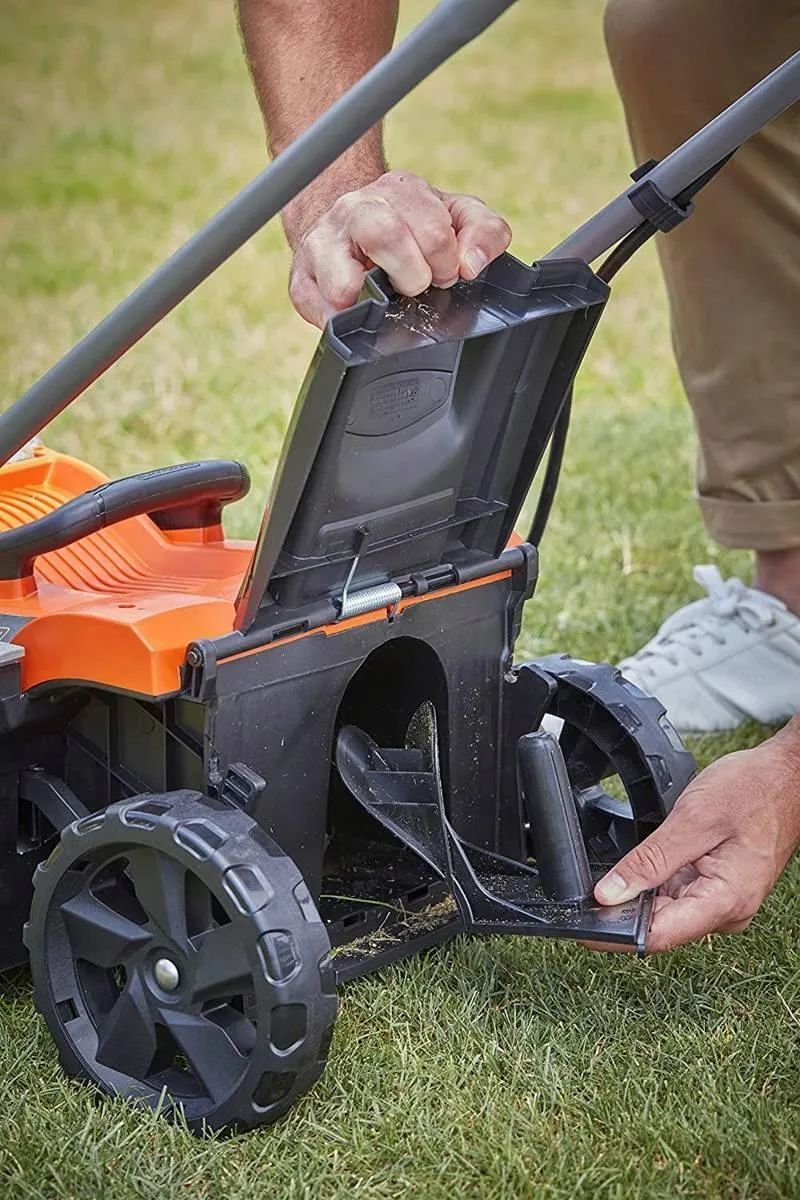 Газонокосилка аккумуляторная Black&Decker BCMW3318L2-QW 2х2.5 Ah 18 V с ЗУ