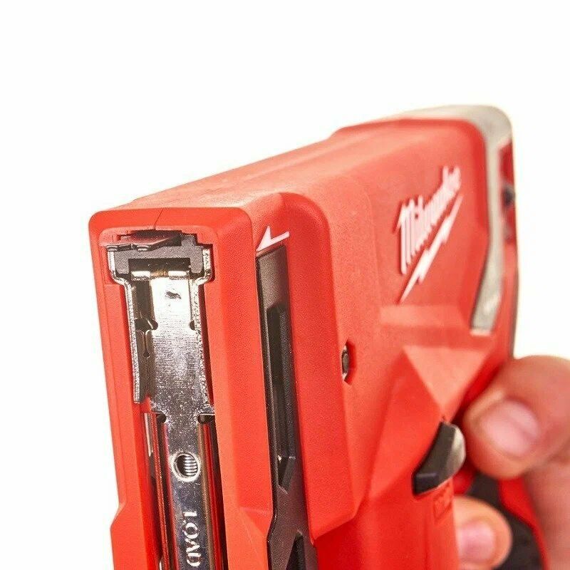 Степлер аккумуляторный Milwaukee M12 BST-0