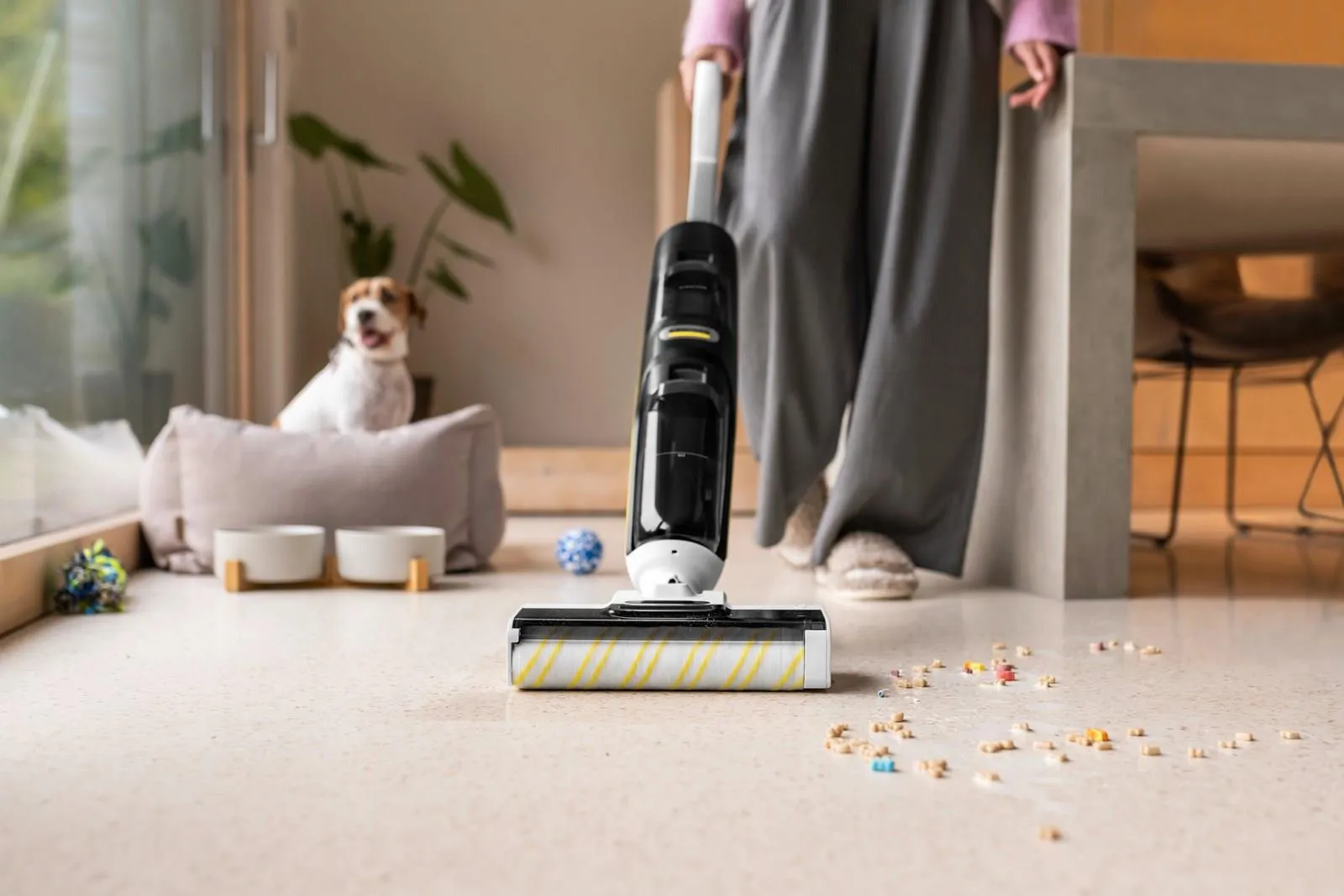 Электрическая швабра Karcher FCV 4 Extra+ EU (1.056-134.0)