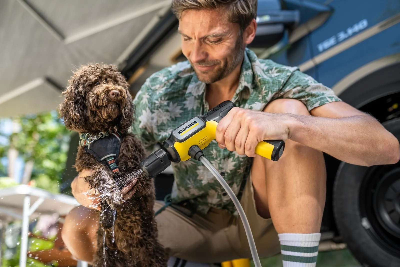 Портативная мойка среднего давления Karcher OC Handheld Compact BA 1.328-128.0