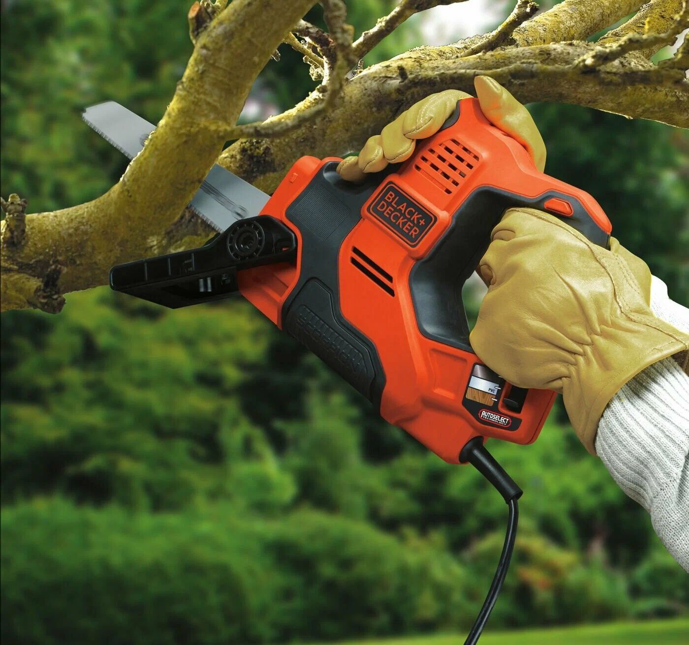 Сабельная пила Black Decker RS890K