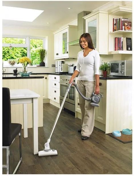 Пылесос аккумуляторный Black&Decker PD1820LF-QW 1*2.0 Ah 18 V с ЗУ