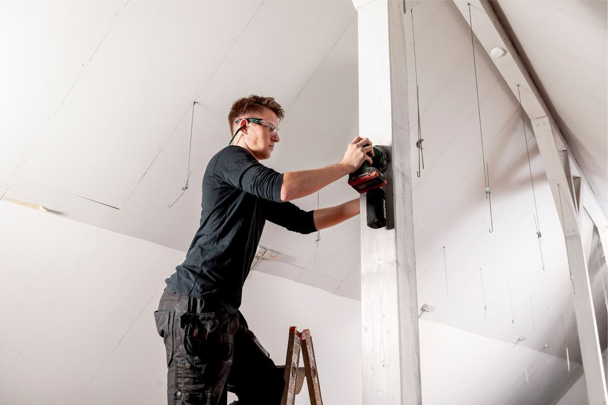 Аккумуляторная эксцентриковая шлифовальная машина Metabo SXA 18 LTX 125 BL (600146840)