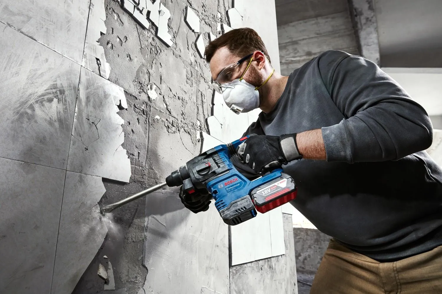 Аккумуляторный перфоратор Bosch GBH 185-LI Professional 0611924021