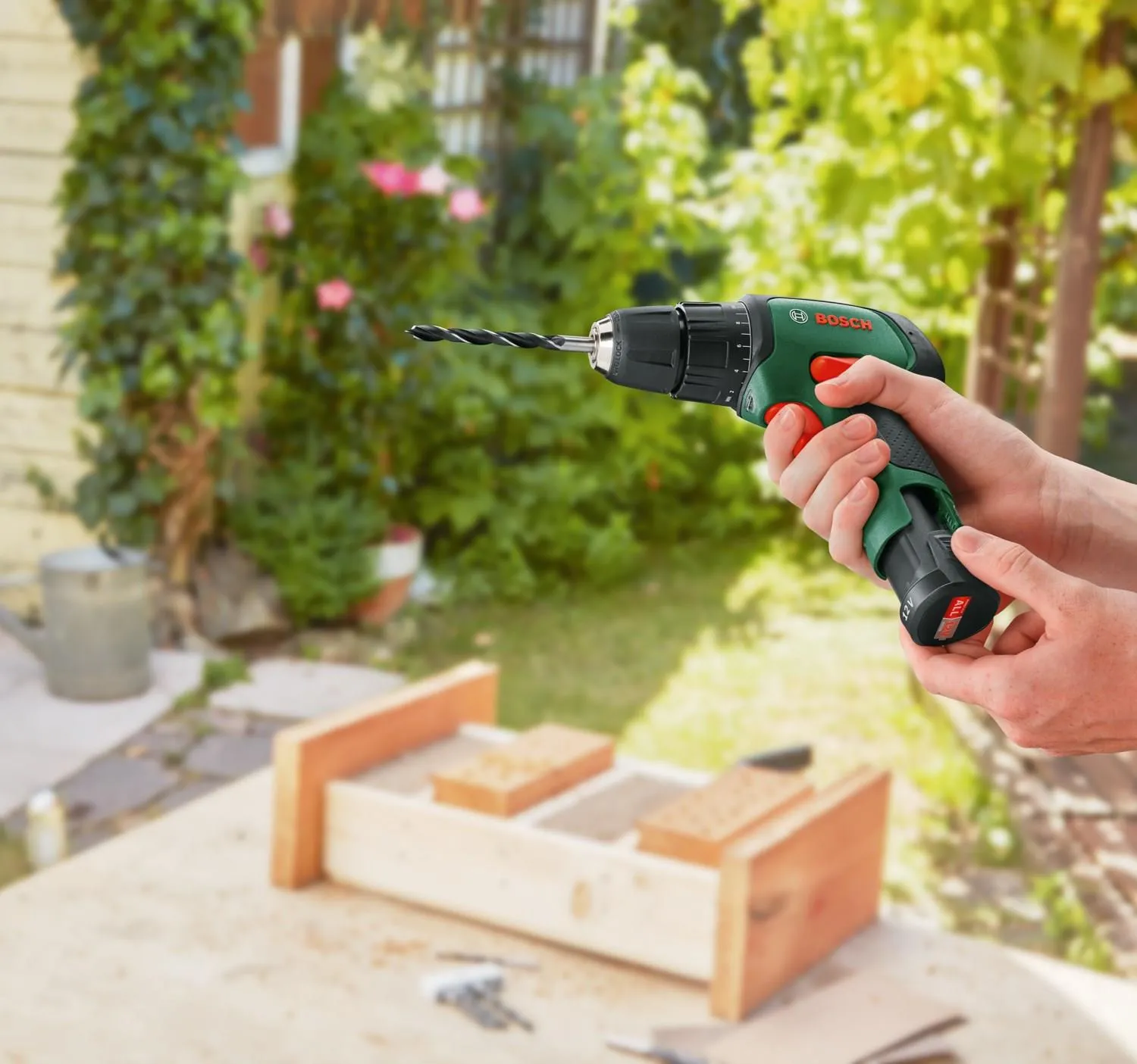 Ударная дрель-шуруповёрт Bosch EasyImpact 12 06039B6106