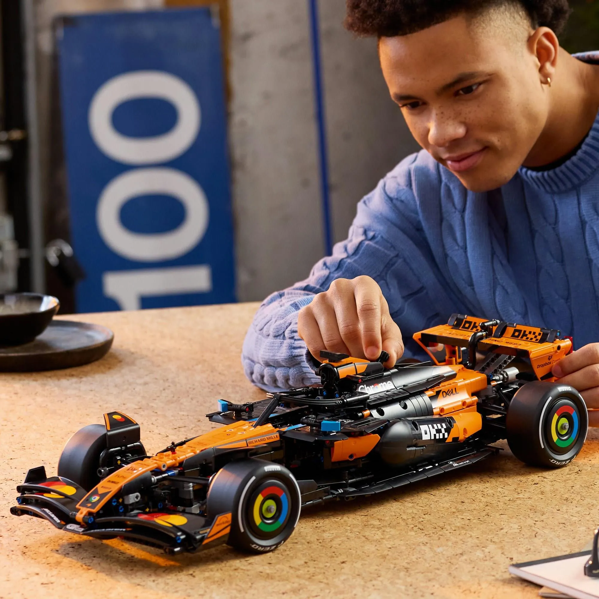 Конструктор LEGO Technic 42228 Болид McLaren MCL39 F1