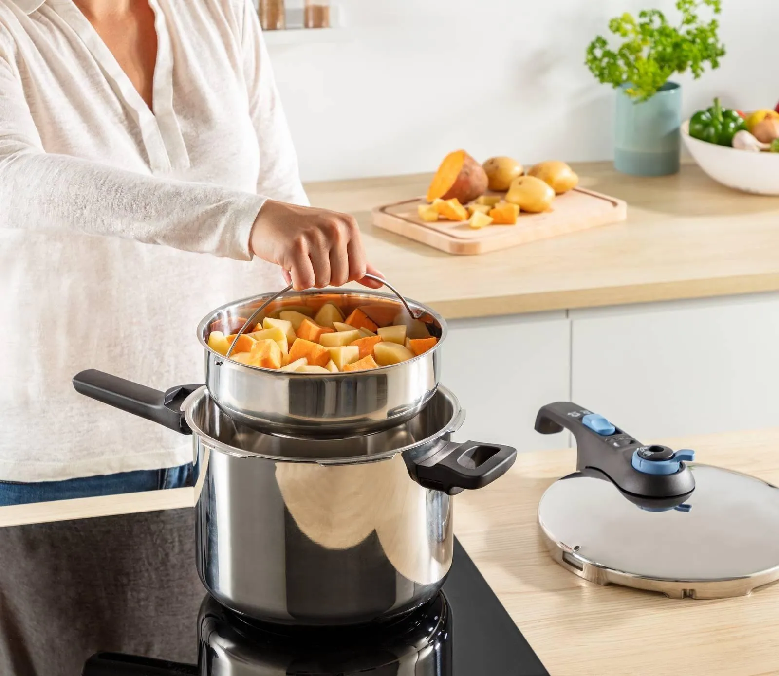 Скороварка Tefal SECURE TRENDY 6 л + корзина P2584301
