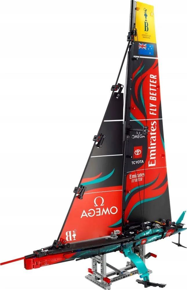 LEGO Technic 42174 Emirates Team New Zealand AC75
