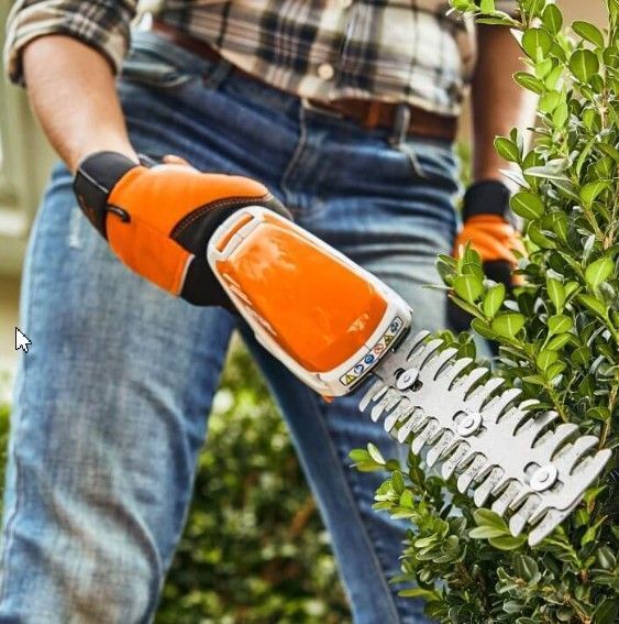 Ножницы-кусторез аккумуляторный STIHL HSA 26, 2.6 А·ч, 10.8 В