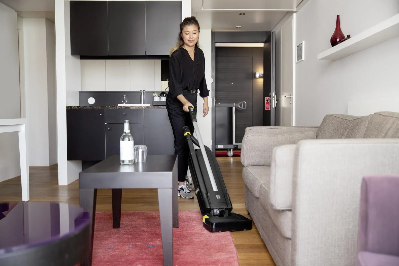 Пылесос KARCHER CV 30/2 BP Anniversary Edition 1.023-209.0