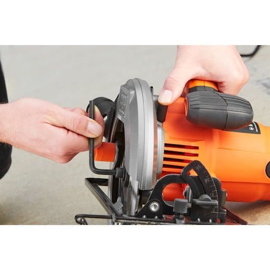 Циркулярная пила Black & Decker CS1550-QS 1500 Вт 190мм